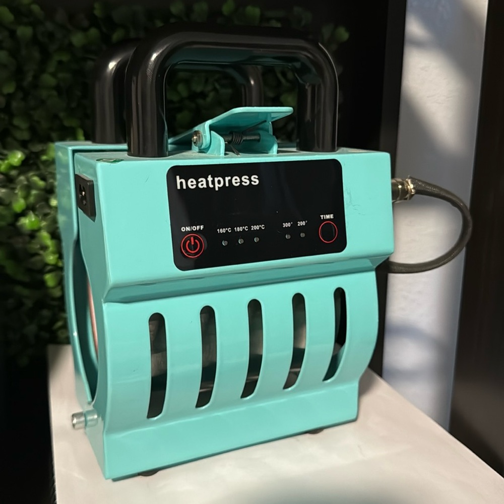 Cup press machine
